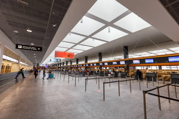 Цюрих Швейцарія Вересня 2020 Zurich Zrich Airport Zrh Terminal Check — стокове фото