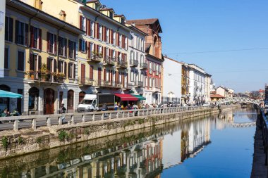 Milan Navigli Milano restoranı ve bar bölgesi seyahati İtalya 'da tatil kenti