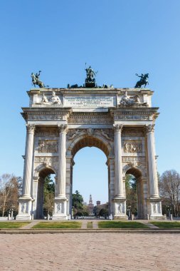 Milan Arco Della Pace Milano barış zafer kapısı İtalya 'da şehir portresi formatında seyahat ediyor.