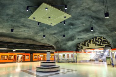 Helsinki, Finlandiya - 21 Ağustos 2013 Ruoholahti metro istasyonu Helsinki, Finlandiya.