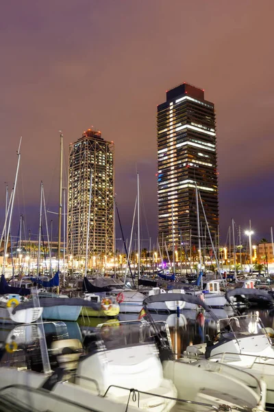 Barcelona Marina Yacht Hamn Port Olimpic Stad Stad Vid Skymning — Stockfoto