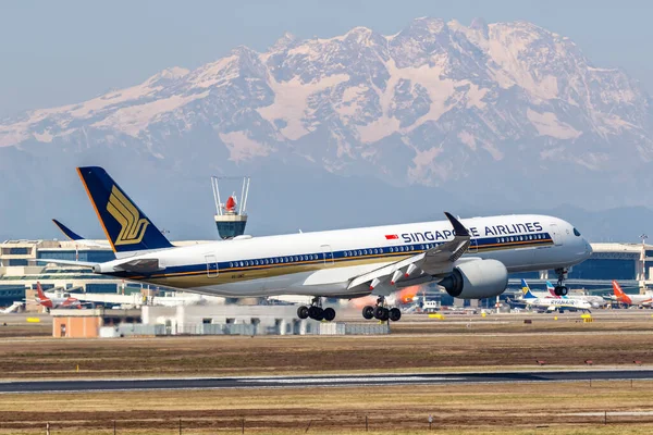 Milan Italy March 2022 Singapore Airlines Airbus A350 900 Airplane — Stock Photo, Image