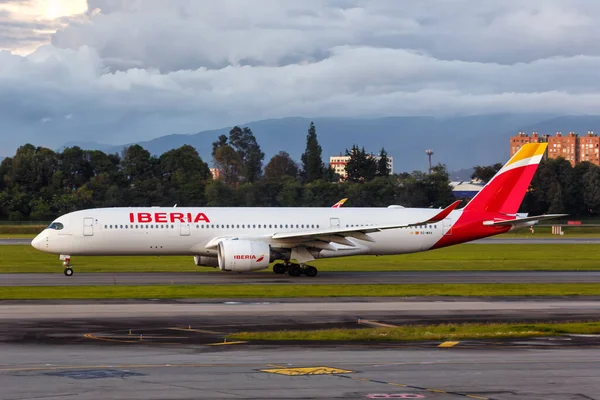 Bogota Colombia April 2022 Iberia Airbus A350 900 Vliegtuig Bogota — Stockfoto
