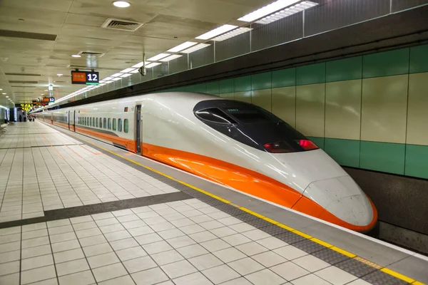 Taipei Taiwán Mayo 2014 Shinkansen 700T Tipo Tren Alta Velocidad —  Fotos de Stock