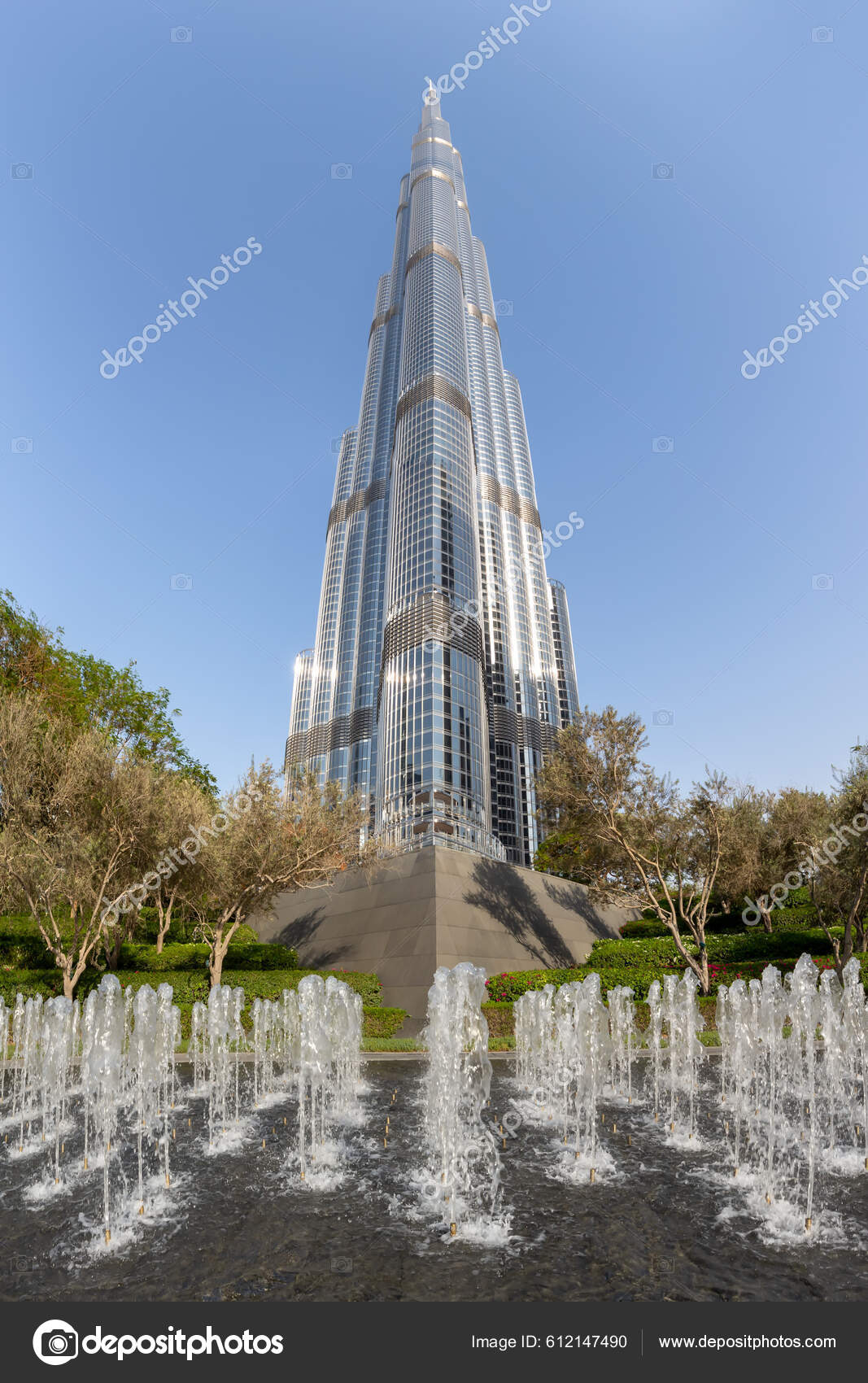 Dubai Burj Khalifa Kalifa Skyscraper Building Architecture Travel United  Arab – Stock Editorial Photo © Boarding2Now #612147490