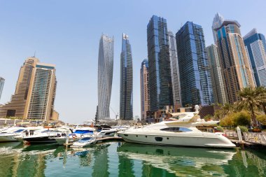 Dubai Marina Ufuk Çizgisi Yat Limanı Mimari Seyahat Birleşik Arap Emirlikleri