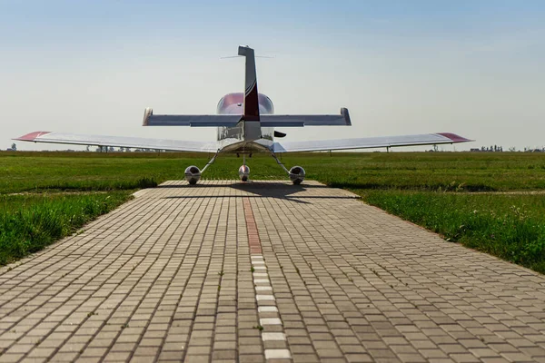 Pequeño Jet Privado Sitio Aterrizaje Antes Del Despegue Vista Trasera — Foto de Stock
