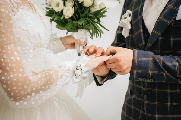 Wedding Festive Ceremony Exchange Wedding Rings — Fotografia de Stock