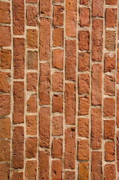 Pared construida de ladrillo de arcilla fragmento arquitectónico . — Foto de Stock