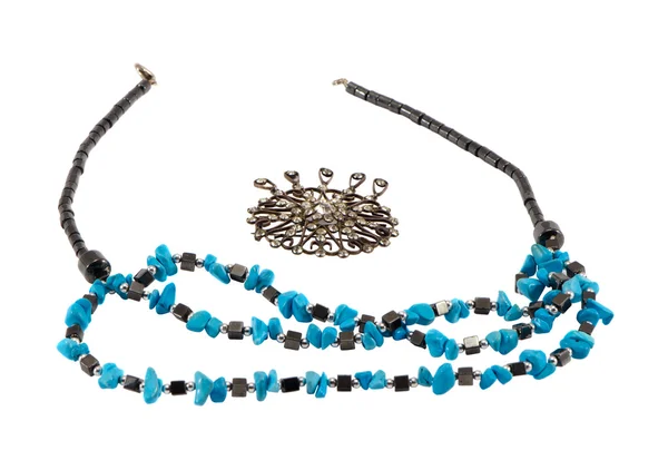 Ručně vyrobený korálek kámen náhrdelník a brož, samostatný — Stock fotografie