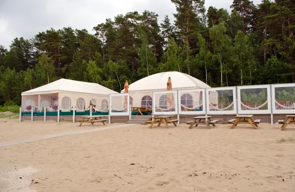 Restaurang bar tält på seaside sand — Stockfoto