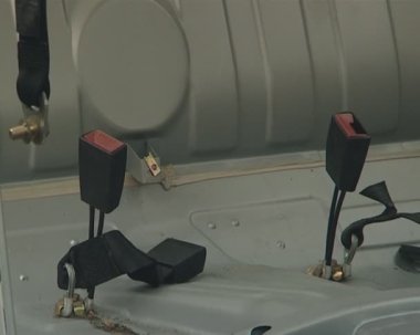 Ersatzteilträger. Emniyet kemeri sadece salonda yaptı. Araba dökümü.