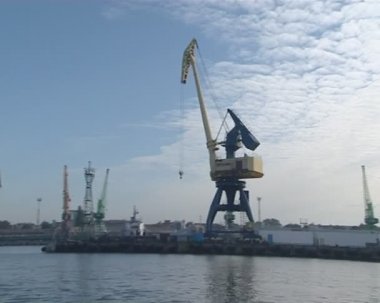 liman gemi geçen atış vinç.