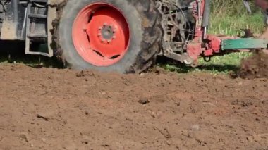 Traktör plough toprak