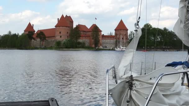 Yacht trakai — Stock Video