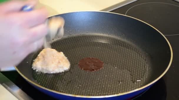 Pommes de terre broyées cuire au four 