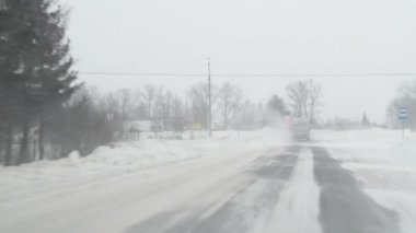 Araba kar kış traktör