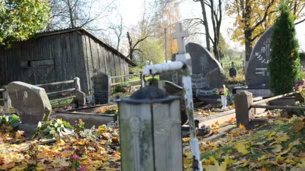 Decorazione del cimitero autunno — Video Stock