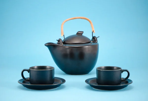 Rano napój naczynia czajnik retro kubki talerze niebieski — Zdjęcie stockowe