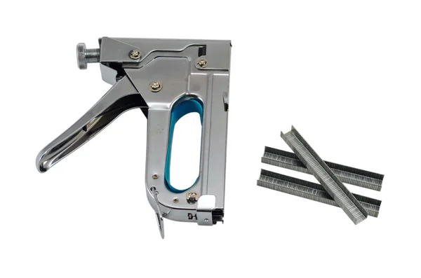 Grapadora pin clip herramienta sujetar aislado —  Fotos de Stock