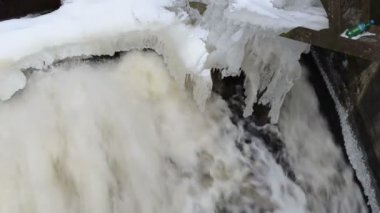 su akış akış retro baraj inşaat icycle kar kış