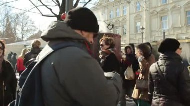 büyük retro çelik tencere sıcak şarap buharı yükselişi Bahar Şenliği