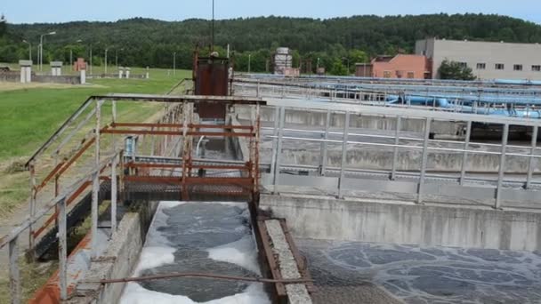 Tratamiento moderno del agua — Vídeo de stock