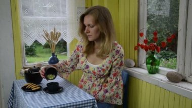 Bayan doğal çay yapayım