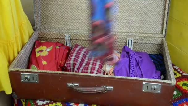 关闭这个手提箱 — 图库视频影像