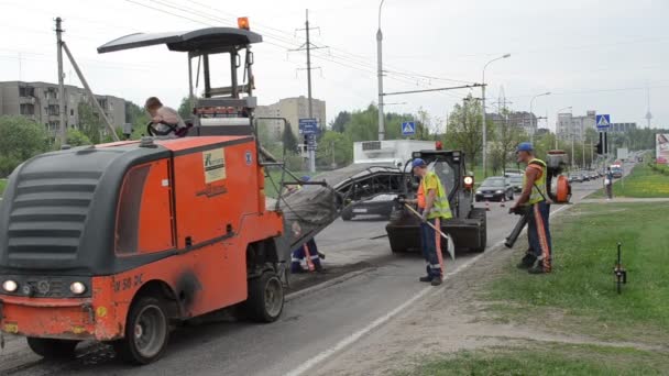 Kaltplaner-Asphalt — Stockvideo