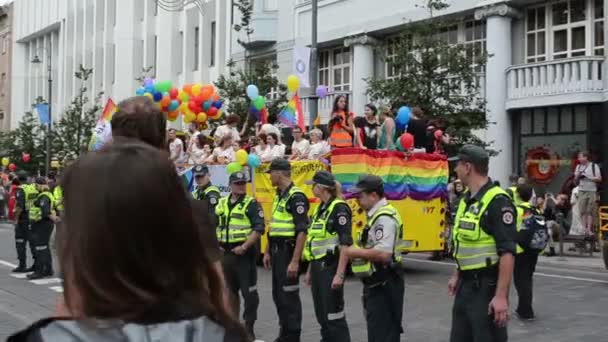 Policejní gay sex