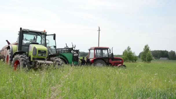 Tractor trabajador pesado — Vídeos de Stock