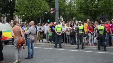 gay geçit sokak bayrak