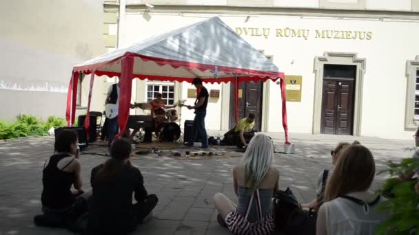 Fã da banda de rock — Vídeo de Stock