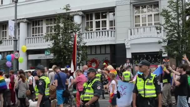 Ordnung Polizei Schwulenparade — Stockvideo