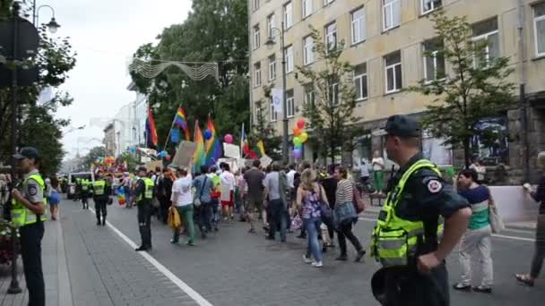 Gay desfile medios policía — Vídeo de stock