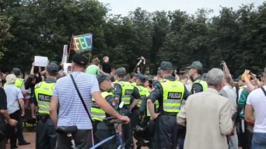 Park eşcinseller geçit töreni