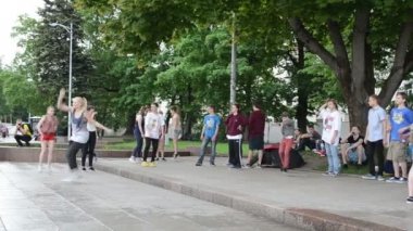 Modern dansçıları