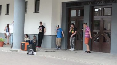 Gençler beat yapmak