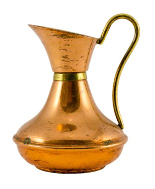 beyaz izole kulplu sürahi iyi formu  