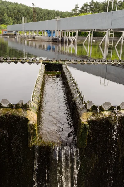 Traitement des eaux usées sédimentation. Eau potable — Photo