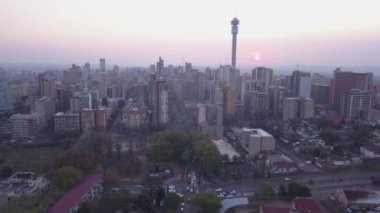 Johannesburg şehir merkezi üzerinde, Güney Afrika