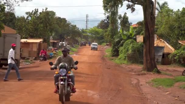 Long Road Small African Town Bikes Commuters — Wideo stockowe