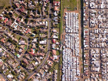 Güney Afrika 'nın havacılık kasabası ve varlıklı banliyöleri
