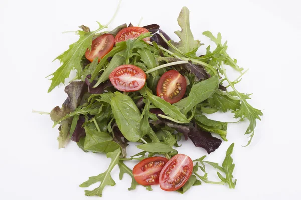 Salat isoliert auf weiß. — Stockfoto