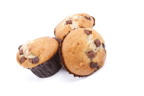 Tre gocce di cioccolato muffin su uno sfondo bianco — Foto Stock