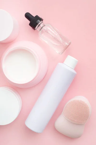 Diseño Sobre Fondo Crema Rosa Cosmetología Cuidado Cosméticos Cuidado Piel — Foto de Stock