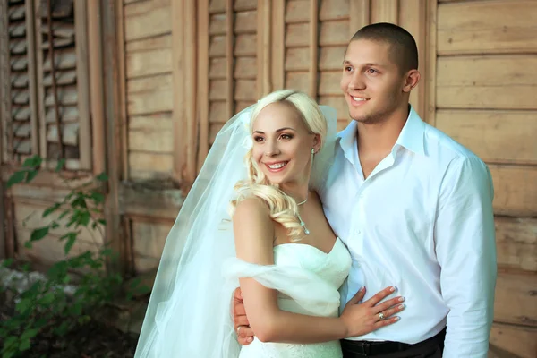 Hermosa pareja de boda — Foto de Stock