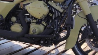 Motorun tasarım detaylarını kapat