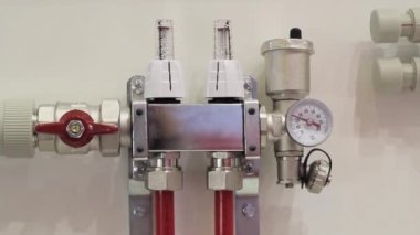 Endüstriyel Borudaki Basınç Ölçeği Manometresi